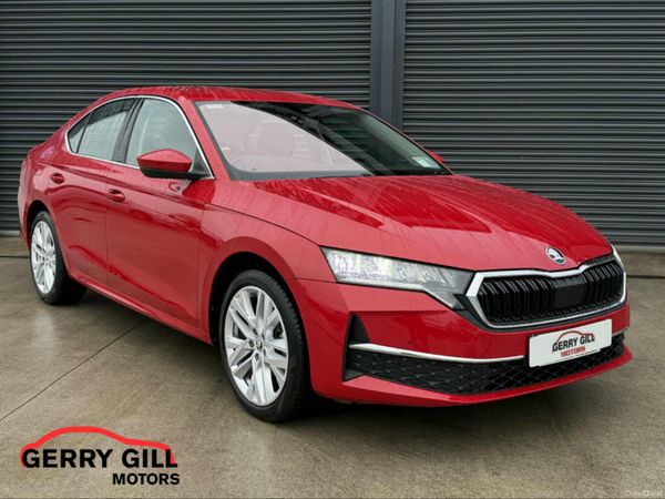 Skoda Octavia Hatchback, Diesel, 2025, Red