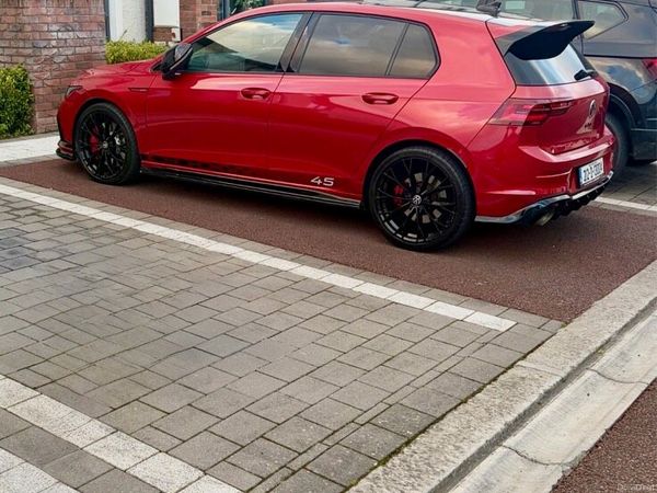 Volkswagen Golf Estate, Petrol, 2021, Red