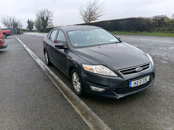 Ford Mondeo Hatchback, Diesel, 2014, Grey