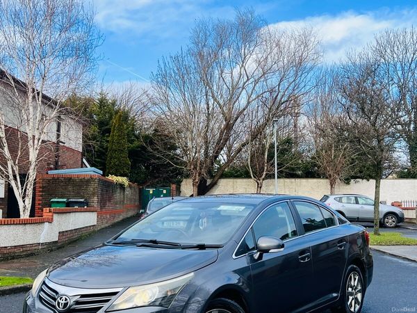 Toyota Avensis Saloon, Diesel, 2012, Grey