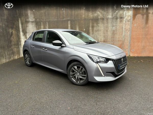 Peugeot 208 Hatchback, Petrol, 2022, Grey