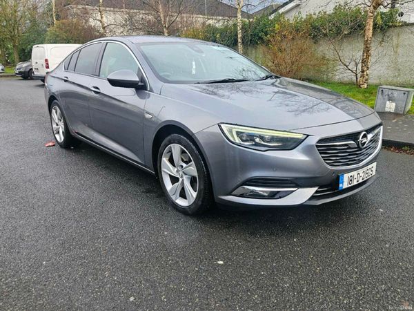 Opel Insignia Hatchback, Diesel, 2018, Grey
