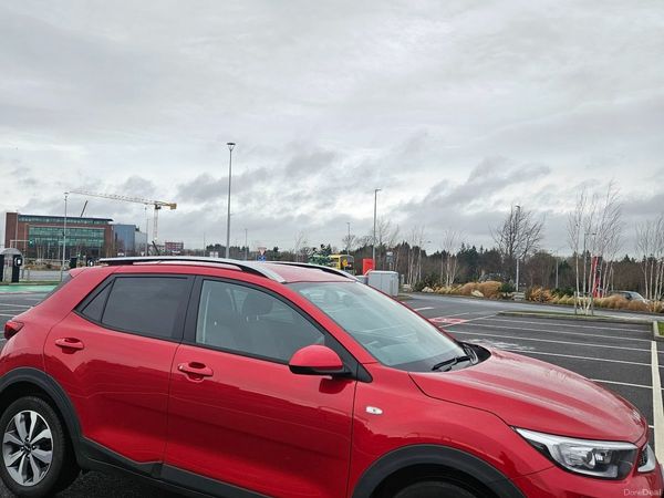 Kia Stonic Estate/Jeep, Petrol, 2023, Red