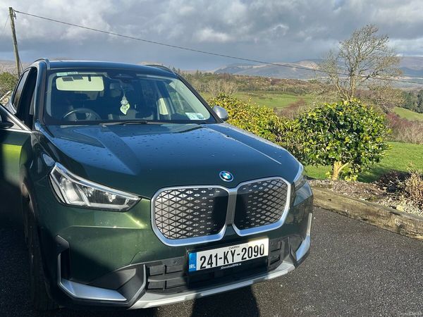 BMW iX1 Estate/Jeep, Electric, 2024, Green