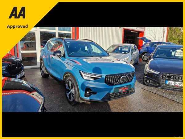 Volvo XC40 SUV, Petrol Plug-in Hybrid, 2023, Blue