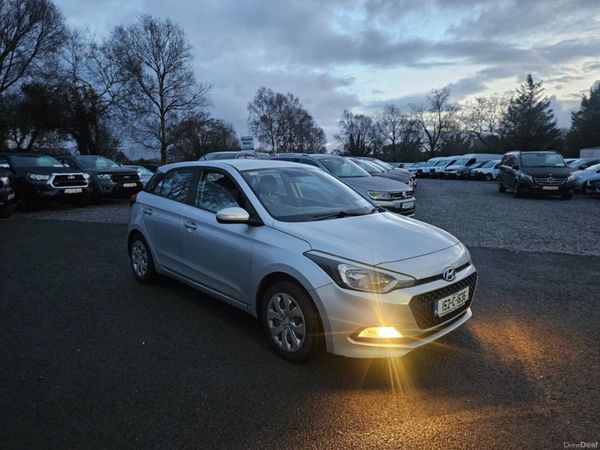 Hyundai i20 Hatchback, Petrol, 2015, Silver