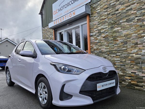 Toyota Yaris Hatchback, Petrol, 2020, White