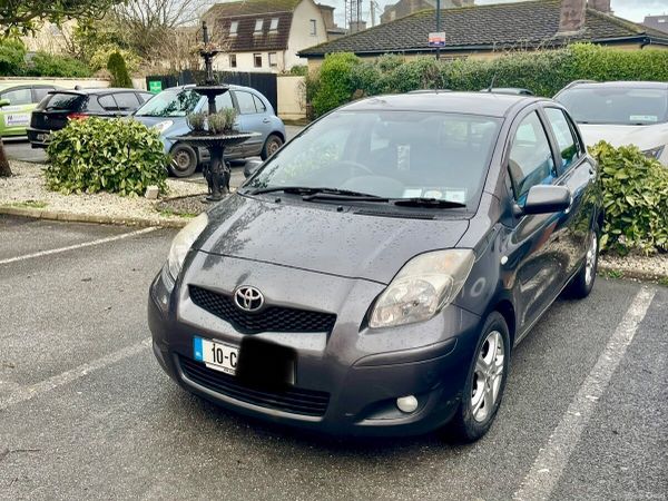 Toyota Yaris Hatchback, Petrol, 2010, Grey