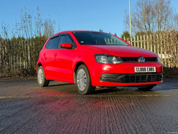 Volkswagen Polo Hatchback, Petrol, 2015, Red