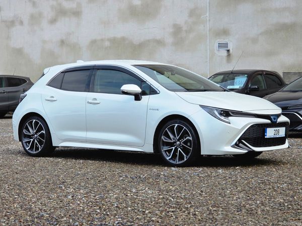 Toyota Corolla Hatchback, Petrol Hybrid, 2018, White