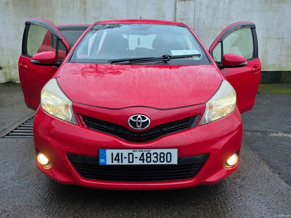 Toyota Vitz Hatchback, Petrol, 2014, Red