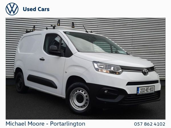 Toyota Proace MPV, Diesel, 2023, White