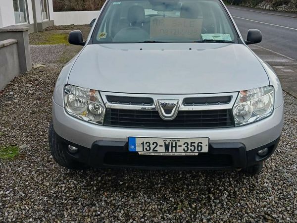 Dacia Duster SUV, Diesel, 2013, Silver