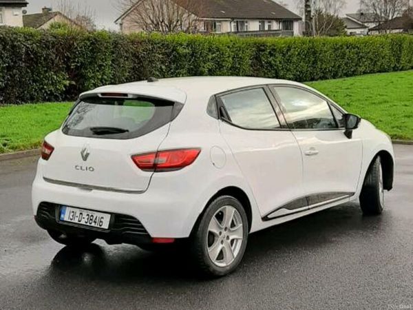 Renault Clio Hatchback, Petrol, 2013, White