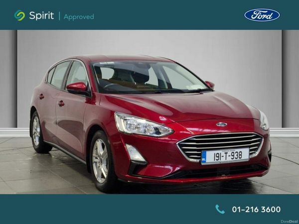 Ford Focus Hatchback, Petrol, 2019, Red