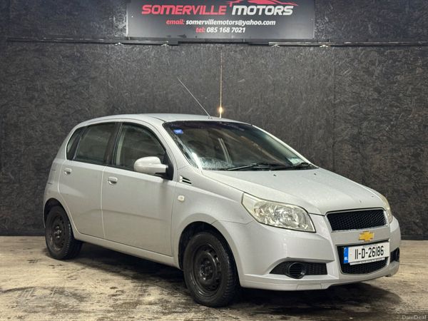 Chevrolet Aveo Hatchback, Petrol, 2011, Silver