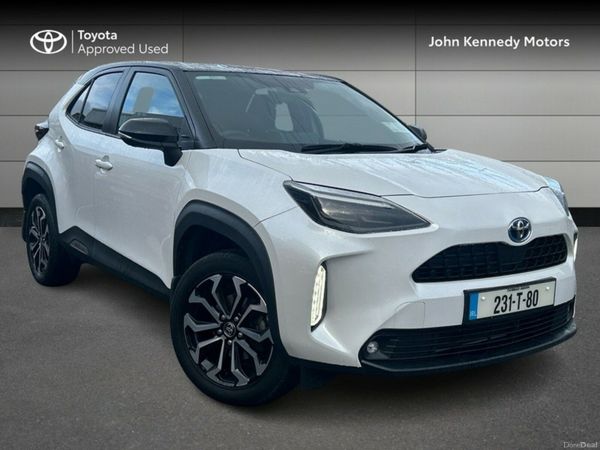 Toyota Yaris Cross Hatchback, Petrol Hybrid, 2023, White