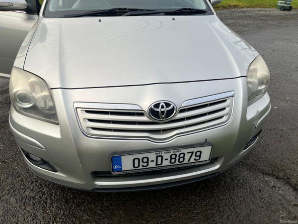 Toyota Avensis Saloon, Diesel, 2009, Silver