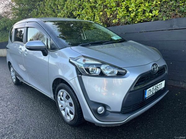 Toyota Sienta MPV, Petrol, 2017, Silver
