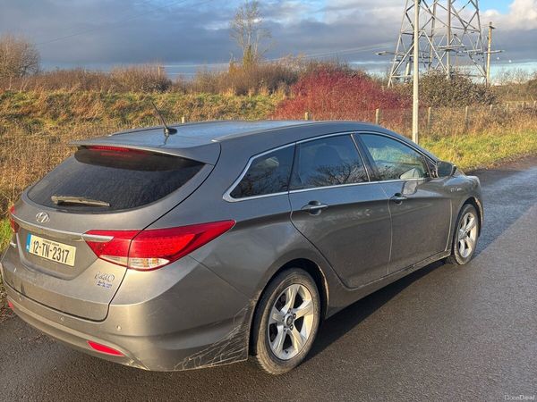 Hyundai i40 Estate, Diesel, 2012, Silver