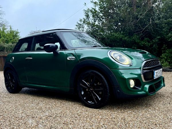Mini Cooper Hatchback, Petrol, 2020, Green