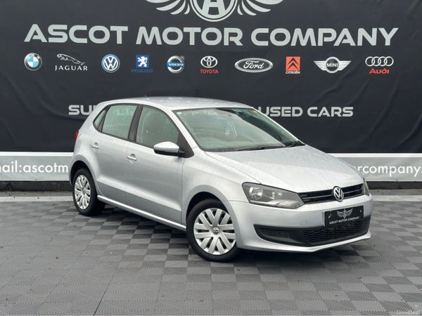Volkswagen Polo Hatchback, Petrol, 2013, Silver