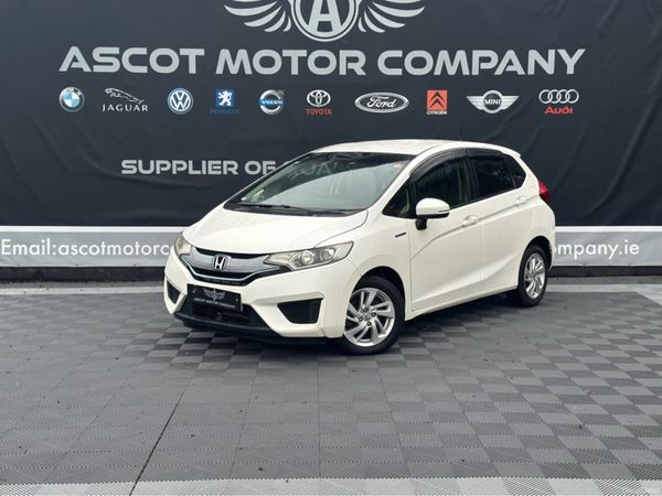 Honda Fit Hatchback, Petrol Hybrid, 2014, White