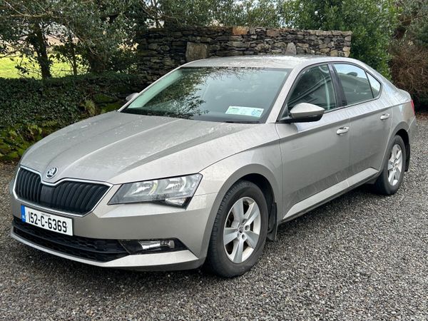 Skoda Superb Hatchback, Diesel, 2015, Beige