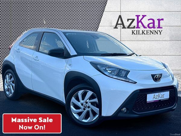 Toyota Aygo Hatchback, Petrol, 2022, White