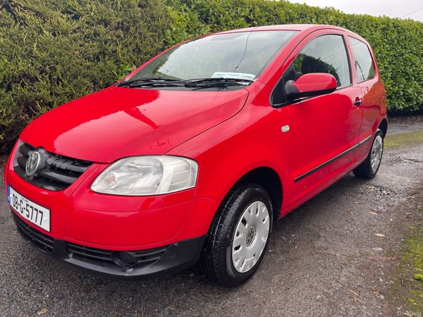 Volkswagen Fox Hatchback, Petrol, 2008, Red
