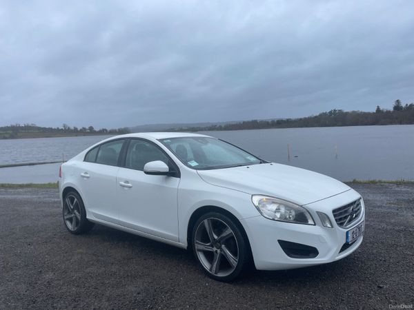 Volvo S60 Saloon, Diesel, 2012, White