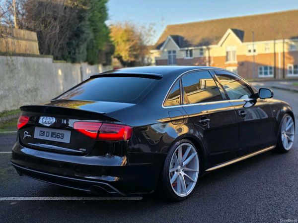 Audi A4 Saloon, Diesel, 2013, Black