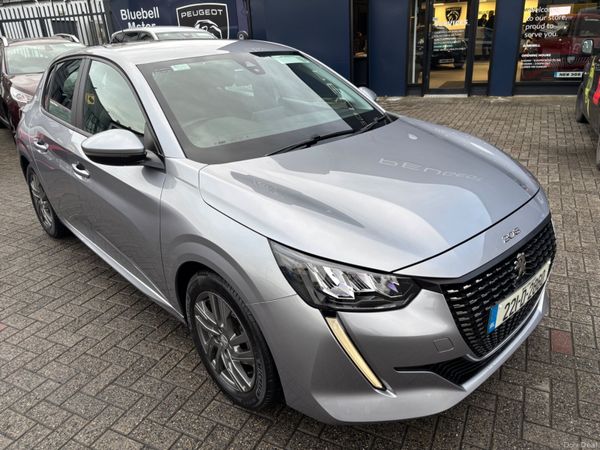 Peugeot 208 Hatchback, Petrol, 2022, Grey