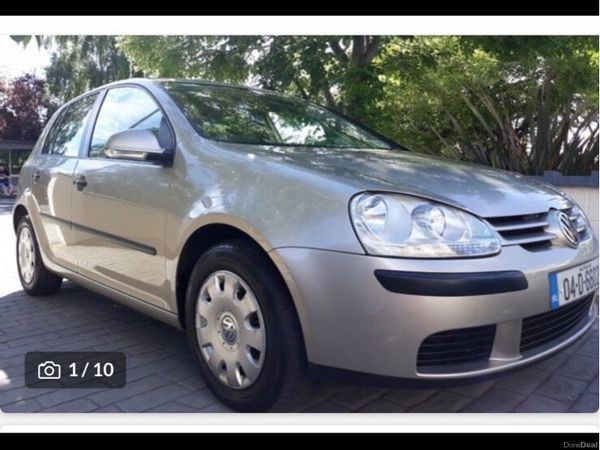 Volkswagen Golf Hatchback, Petrol, 2004, Beige