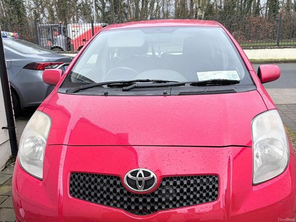 Toyota Yaris Hatchback, Petrol, 2008, Red