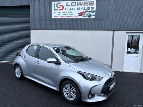Toyota Yaris Hatchback, Petrol Hybrid, 2023, Grey