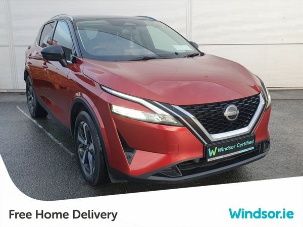Nissan Qashqai MPV, Petrol, 2023, Red