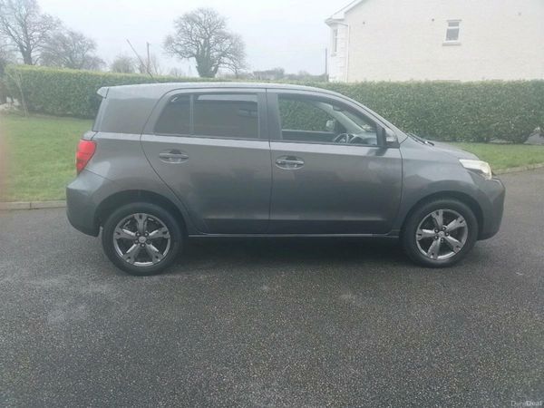 Toyota Urban Cruiser SUV, Diesel, 2012, Grey