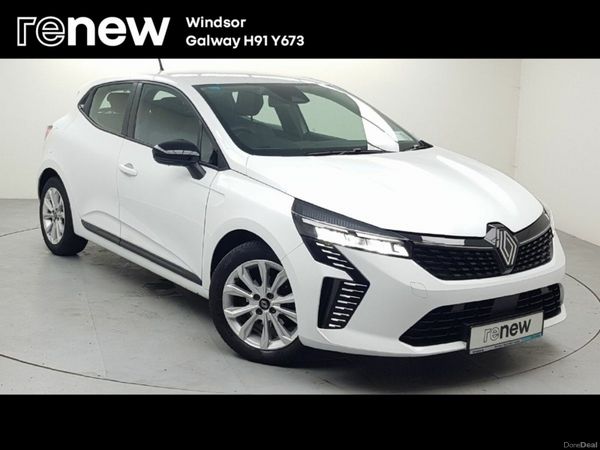 Renault Clio Hatchback, Petrol, 2024, White