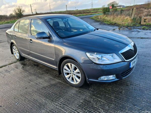 Skoda Octavia Saloon, Diesel, 2011, Grey