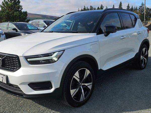 Volvo XC40 SUV, Petrol Hybrid, 2022, White