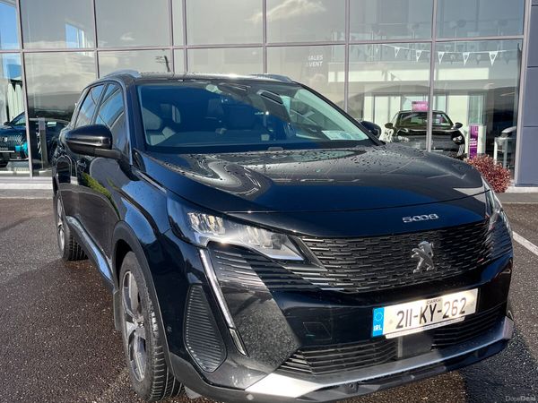 Peugeot 5008 MPV, Diesel, 2021, Black