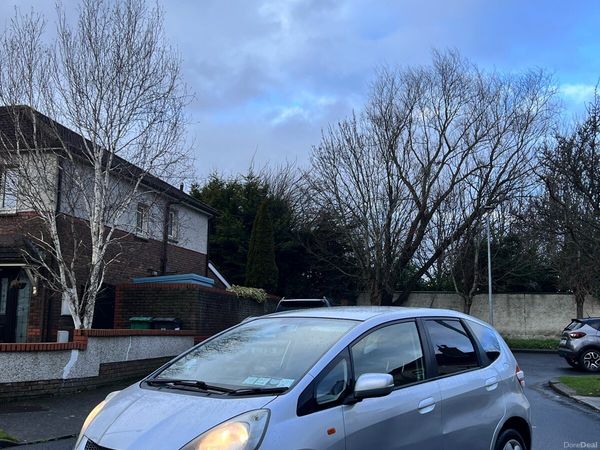 Honda Fit Hatchback, Petrol, 2007, Silver