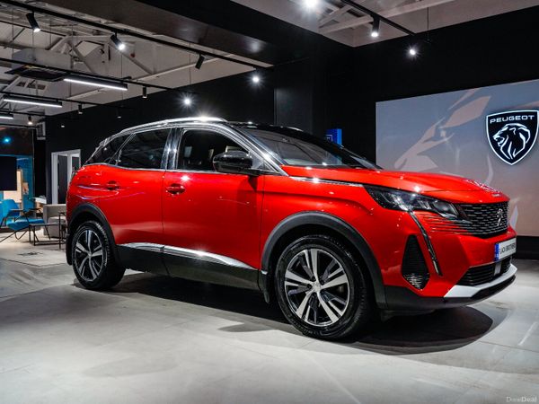 Peugeot 3008 MPV, Diesel, 2023, Red