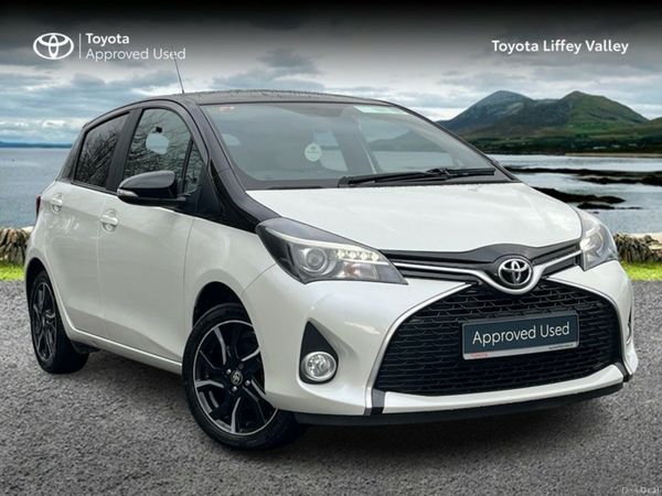 Toyota Yaris Hatchback, Petrol, 2017, White