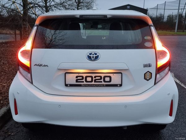 Toyota Aqua Hatchback, Petrol, 2020, White