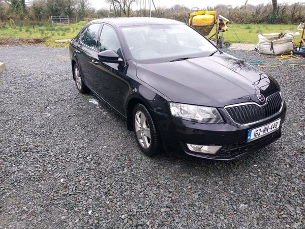Skoda Octavia Saloon, Diesel, 2016, Black