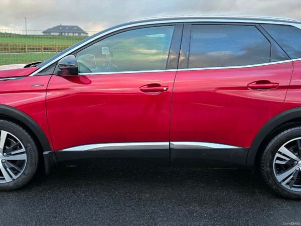 Peugeot 3008 MPV, Diesel, 2019, Red