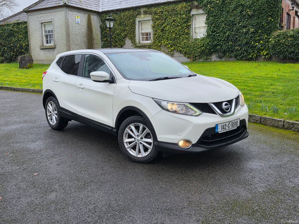 Nissan Qashqai Hatchback, Diesel, 2014, White