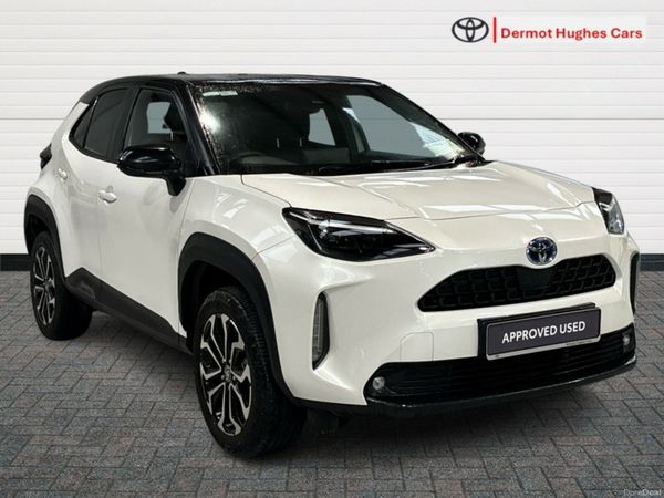 Toyota Yaris Cross Hatchback, Petrol Hybrid, 2023, White